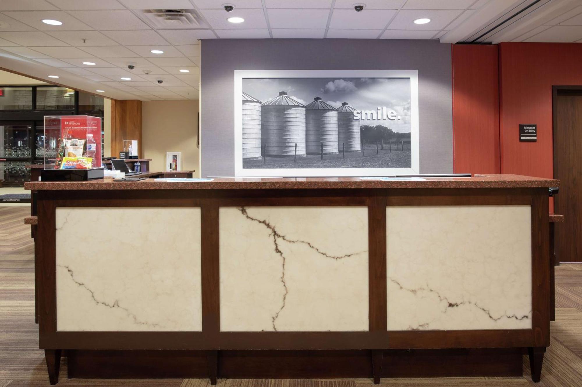 Hampton Inn & Suites I-35/Mulvane Екстер'єр фото