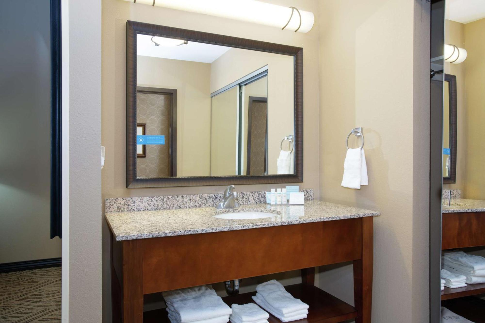 Hampton Inn & Suites I-35/Mulvane Екстер'єр фото