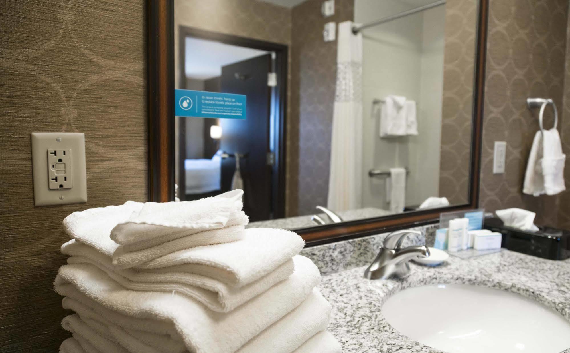Hampton Inn & Suites I-35/Mulvane Екстер'єр фото