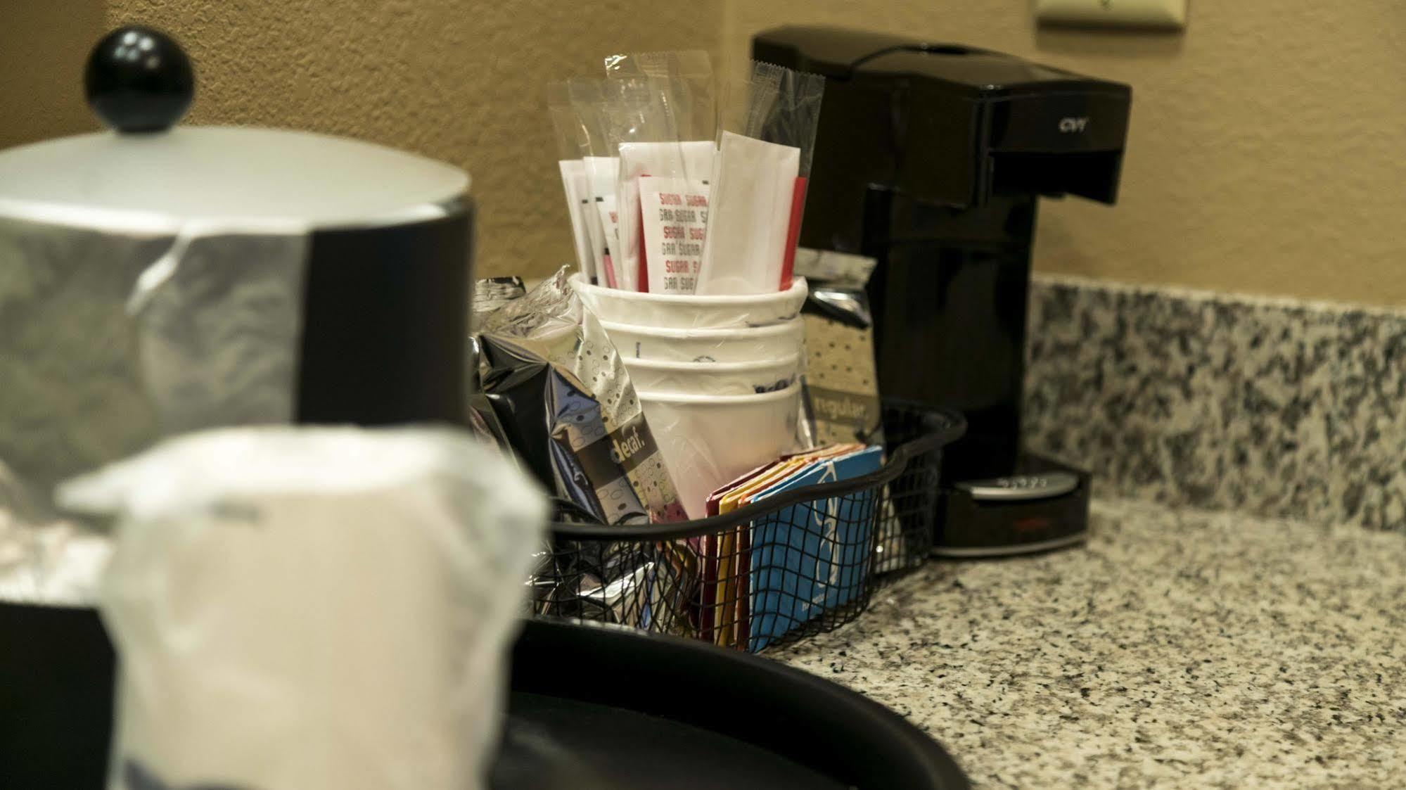 Hampton Inn & Suites I-35/Mulvane Екстер'єр фото